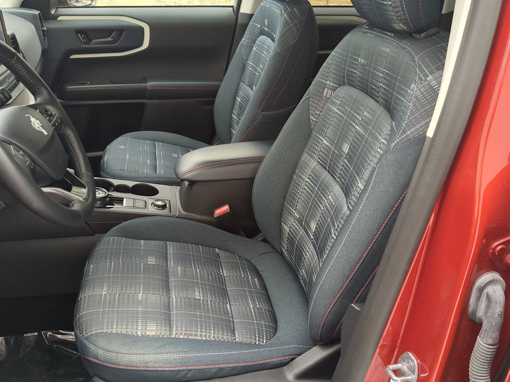 Thumbnail: 2023 Ford Bronco Sport - 9