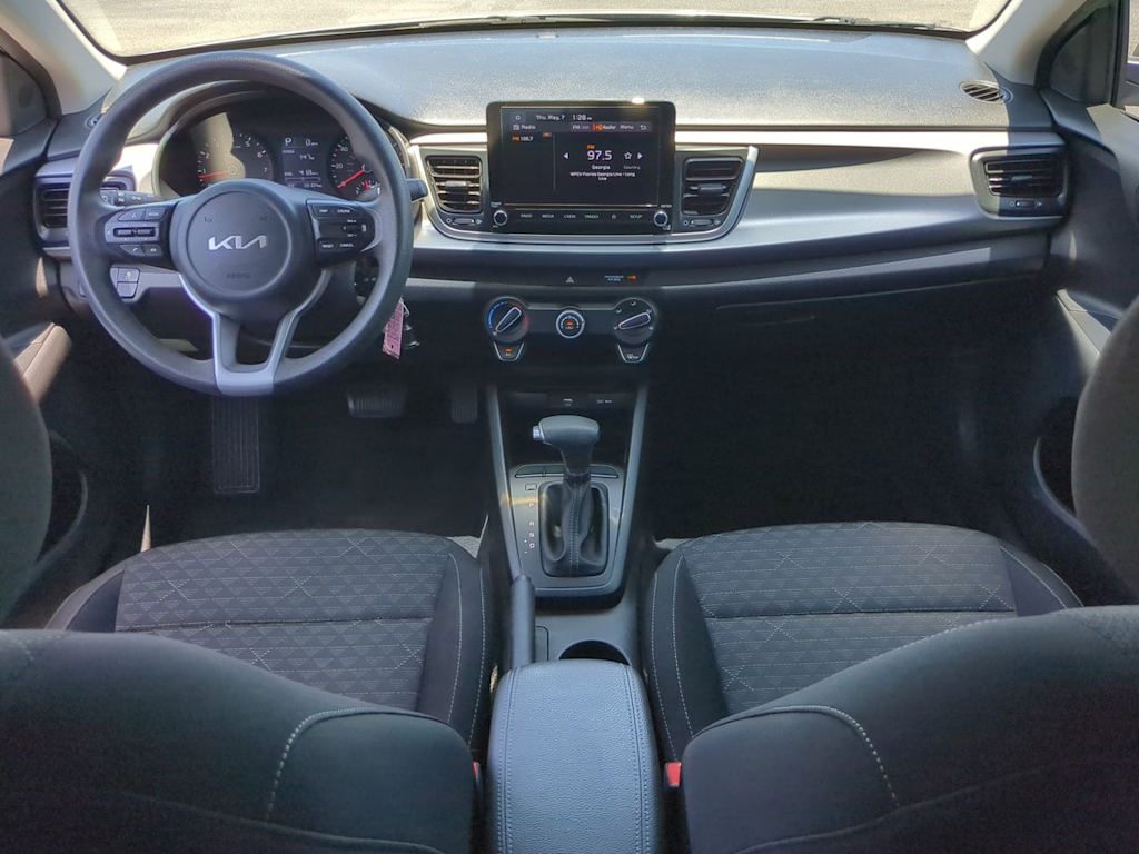 Thumbnail: 2022 Kia Rio - 10