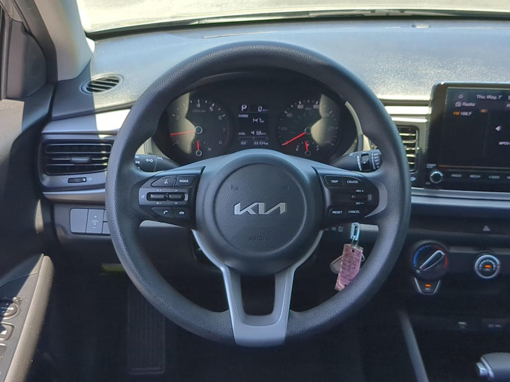 Thumbnail: 2022 Kia Rio - 14