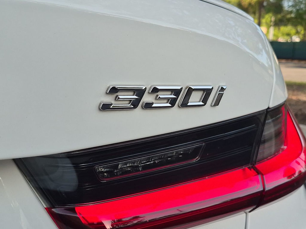 Thumbnail: 2025 BMW 3 Series - 22