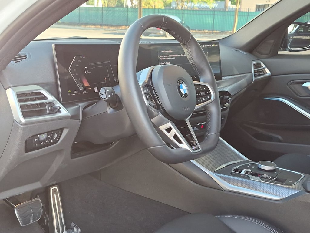 Thumbnail: 2025 BMW 3 Series - 2