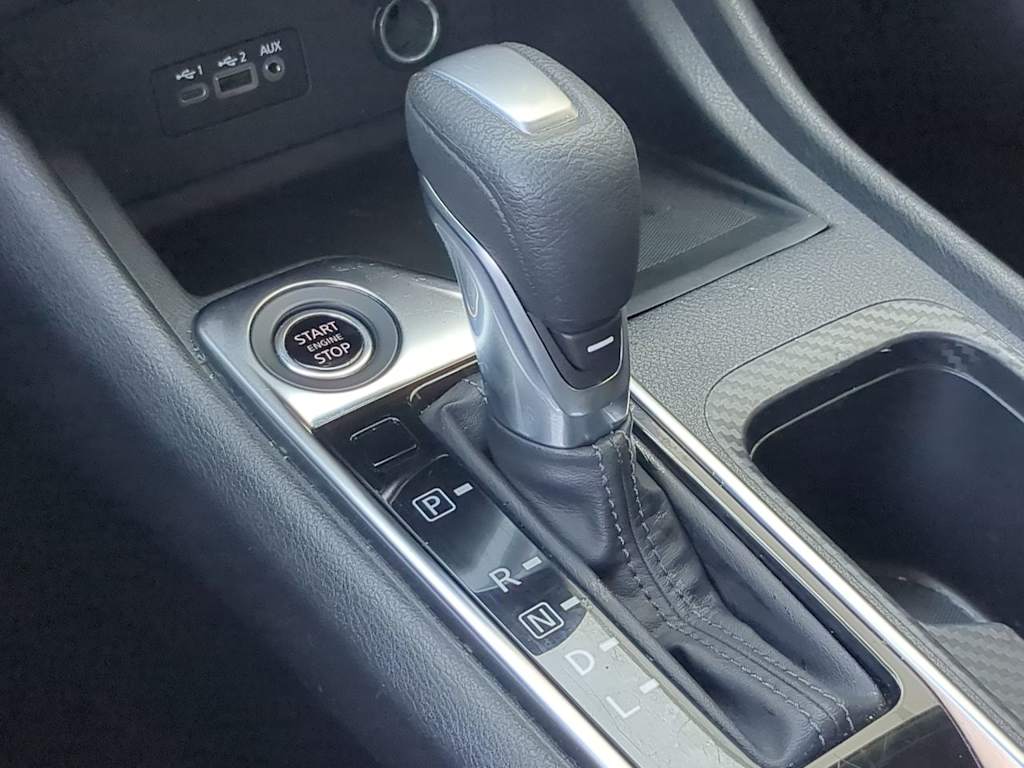 Thumbnail: 2021 Nissan Sentra - 32