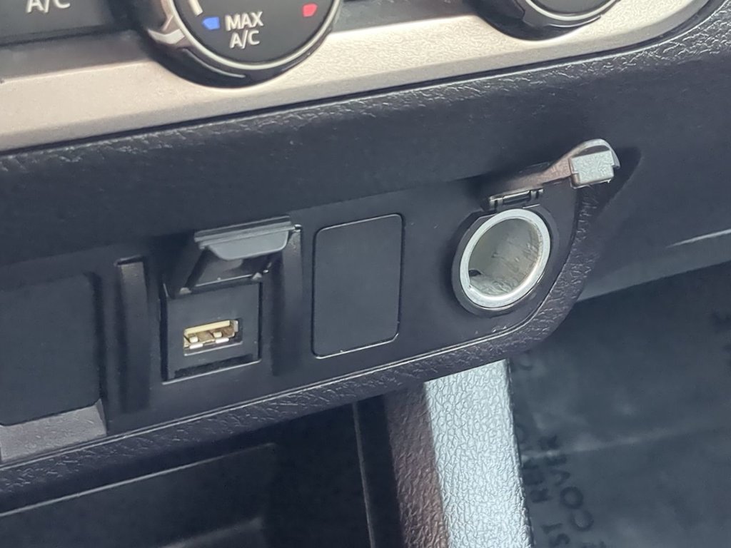 Thumbnail: 2021 Toyota Tacoma - 30