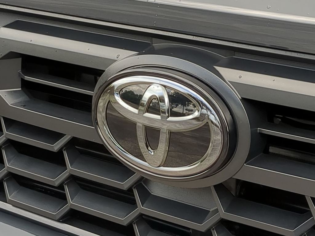 Thumbnail: 2025 Toyota Tacoma - 7