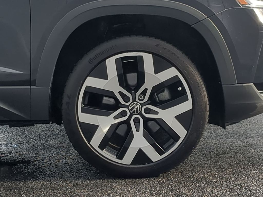 Thumbnail: 2023 Volkswagen Taos - 7