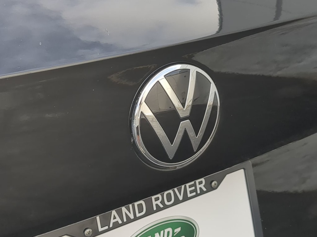 Thumbnail: 2023 Volkswagen Taos - 6