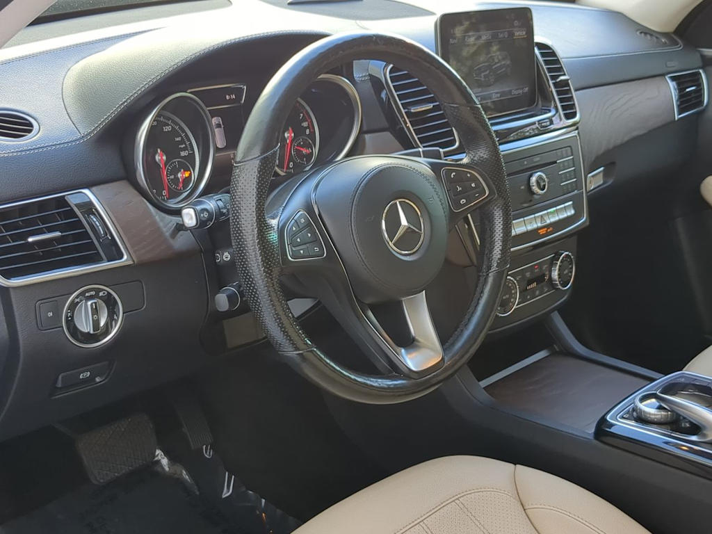 Thumbnail: 2019 Mercedes-Benz GLS - 2