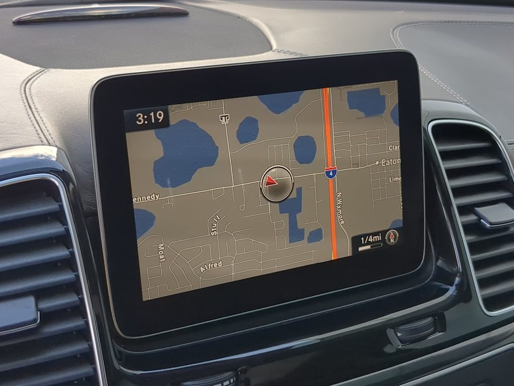 Thumbnail: 2017 Mercedes-Benz GLS - 32