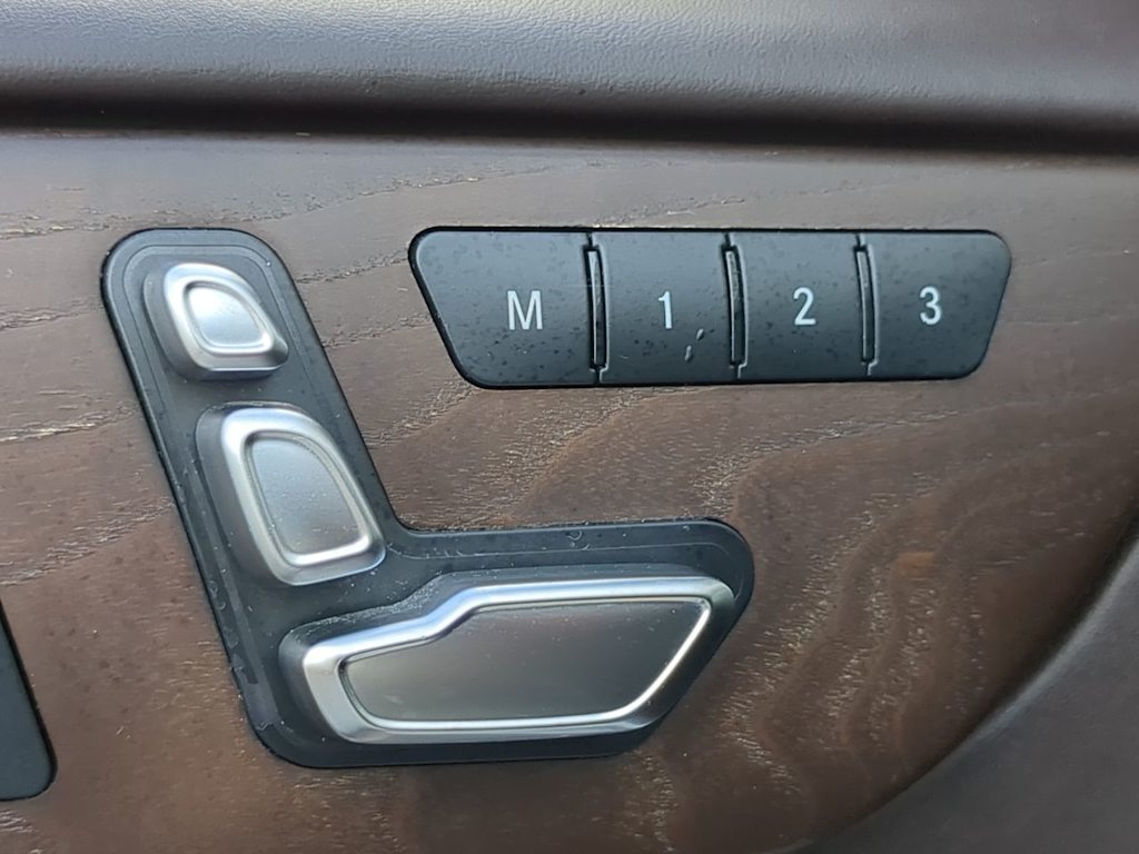 Thumbnail: 2017 Mercedes-Benz GLS - 26