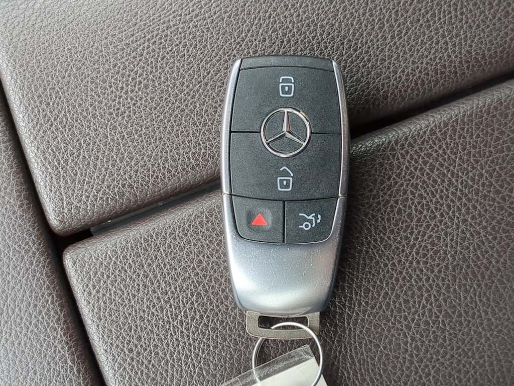 Thumbnail: 2021 Mercedes-Benz GLE - 15