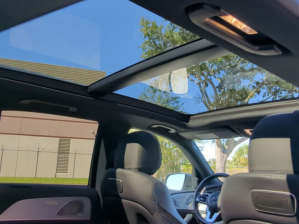 Thumbnail: 2020 Mercedes-Benz GLE - 29