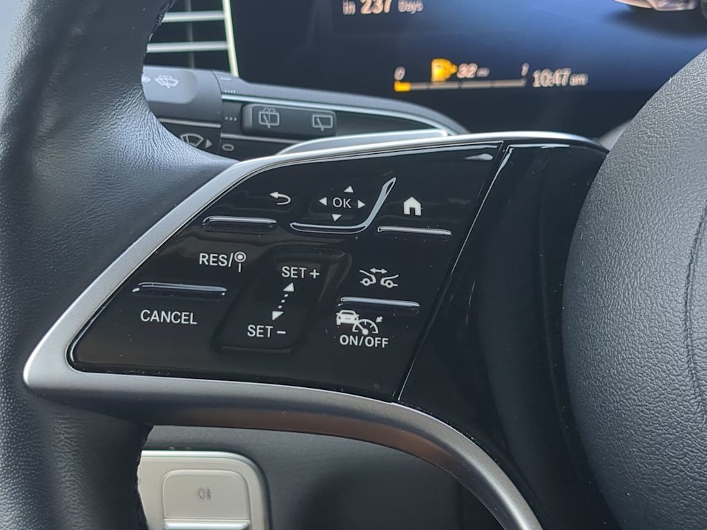 Thumbnail: 2025 Mercedes-Benz GLS - 29