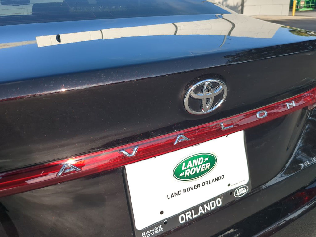 Thumbnail: 2022 Toyota Avalon - 21