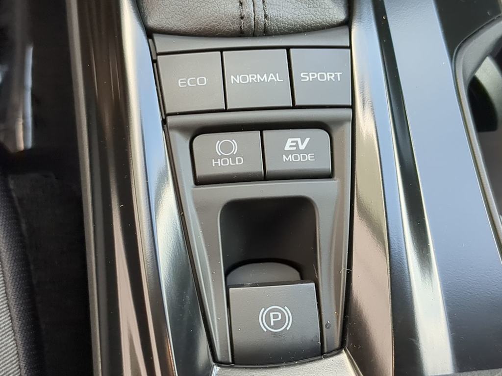 Thumbnail: 2025 Toyota Camry - 36