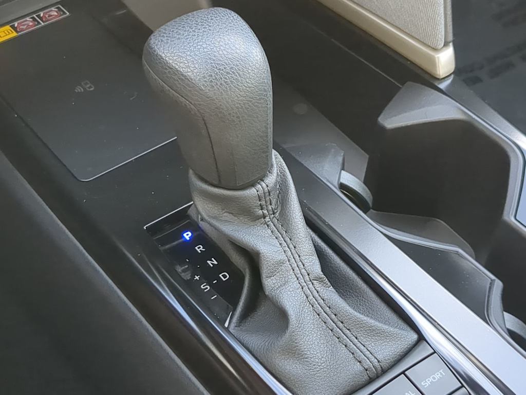 Thumbnail: 2025 Toyota Camry - 34