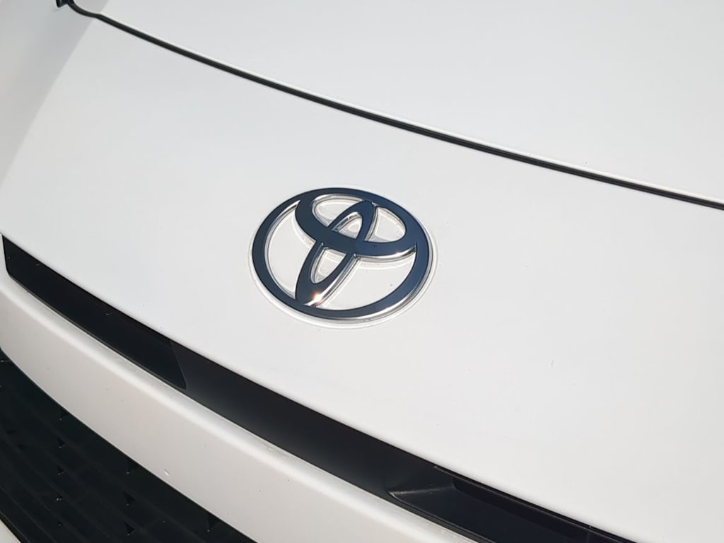 Thumbnail: 2025 Toyota Camry - 6