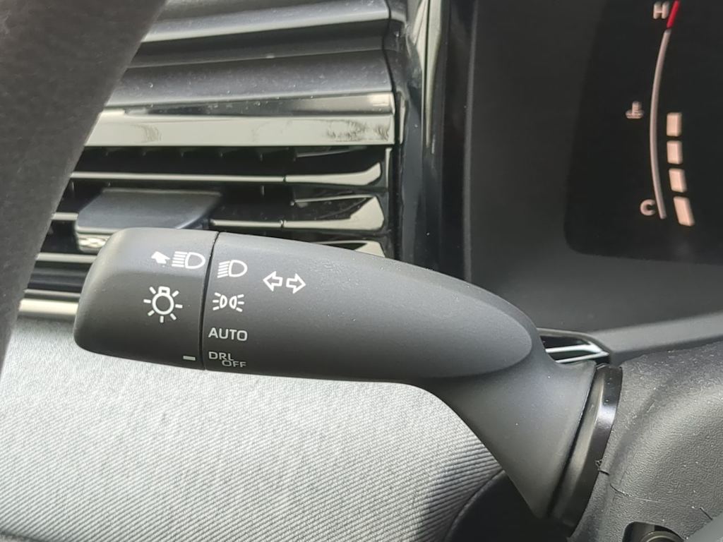 Thumbnail: 2025 Toyota Camry - 30