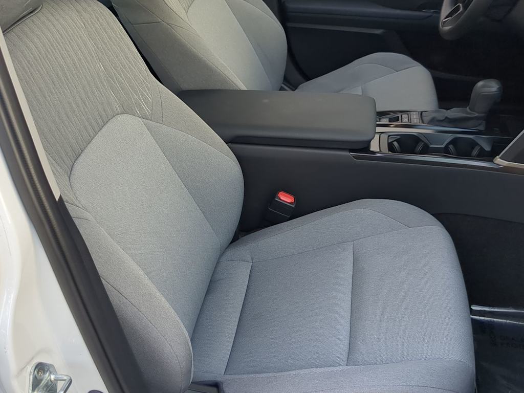 Thumbnail: 2025 Toyota Camry - 27