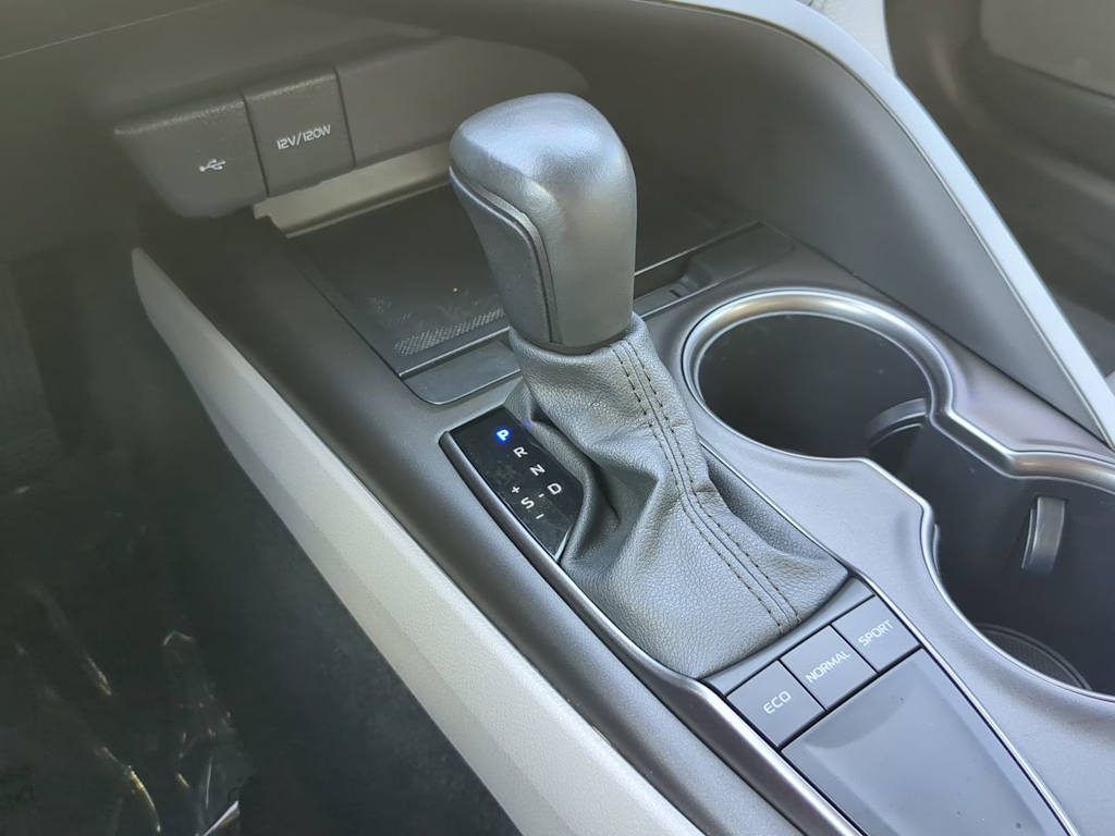 Thumbnail: 2024 Toyota Camry - 32