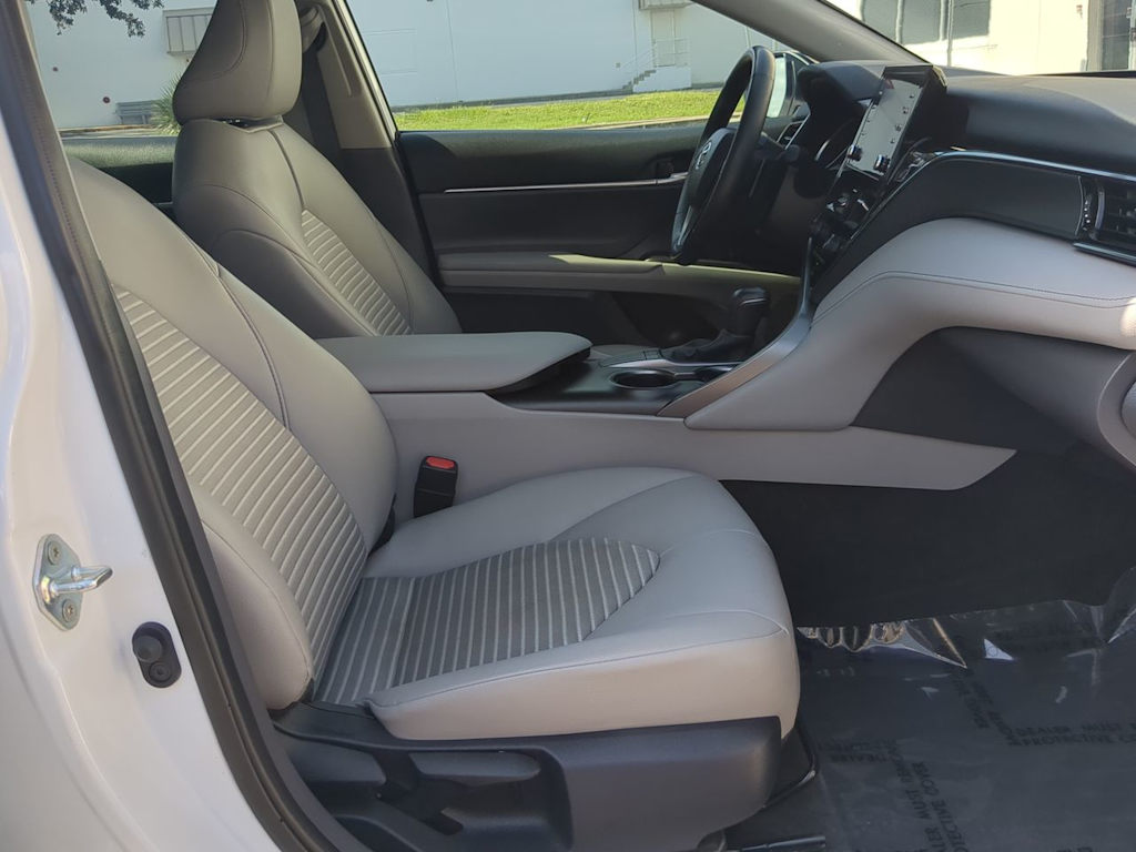 Thumbnail: 2024 Toyota Camry - 12