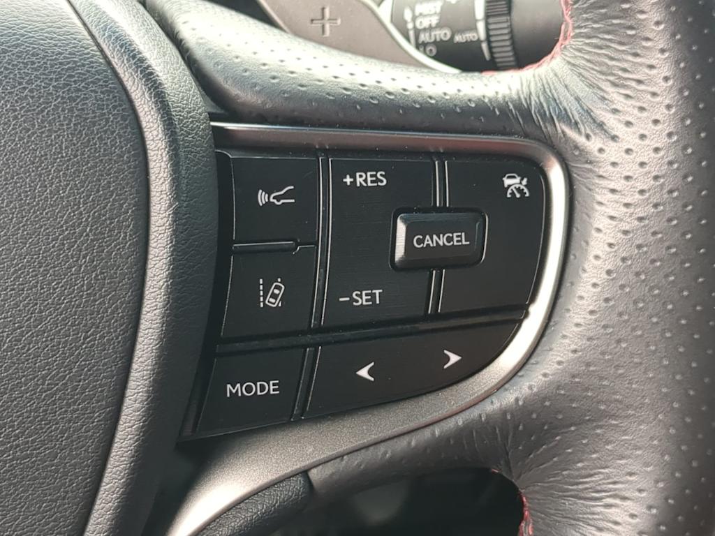 Thumbnail: 2022 Lexus ES - 26