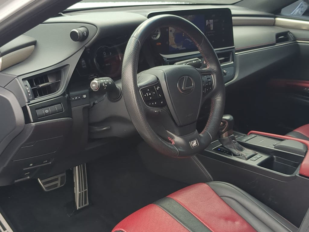 Thumbnail: 2022 Lexus ES - 2
