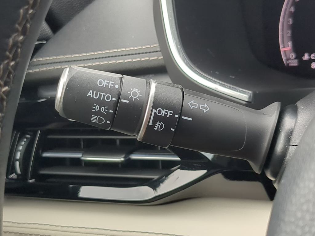Thumbnail: 2025 Acura MDX - 35
