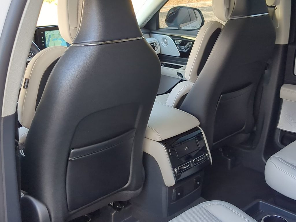 Thumbnail: 2025 Lincoln Aviator - 10