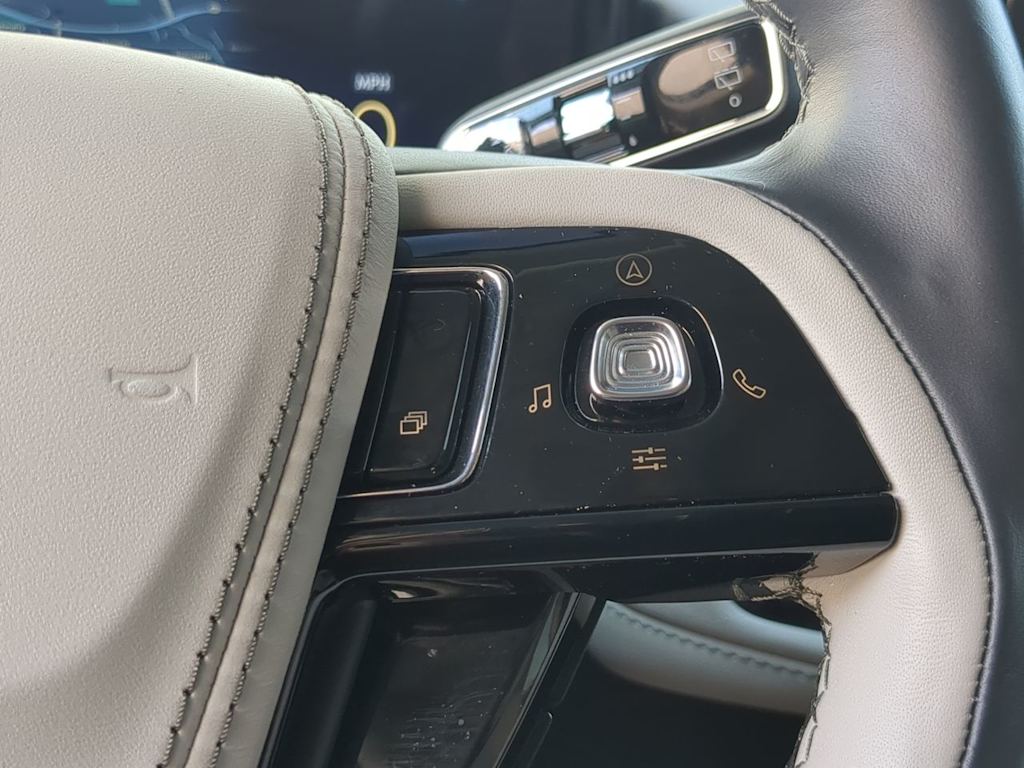 Thumbnail: 2025 Lincoln Aviator - 31