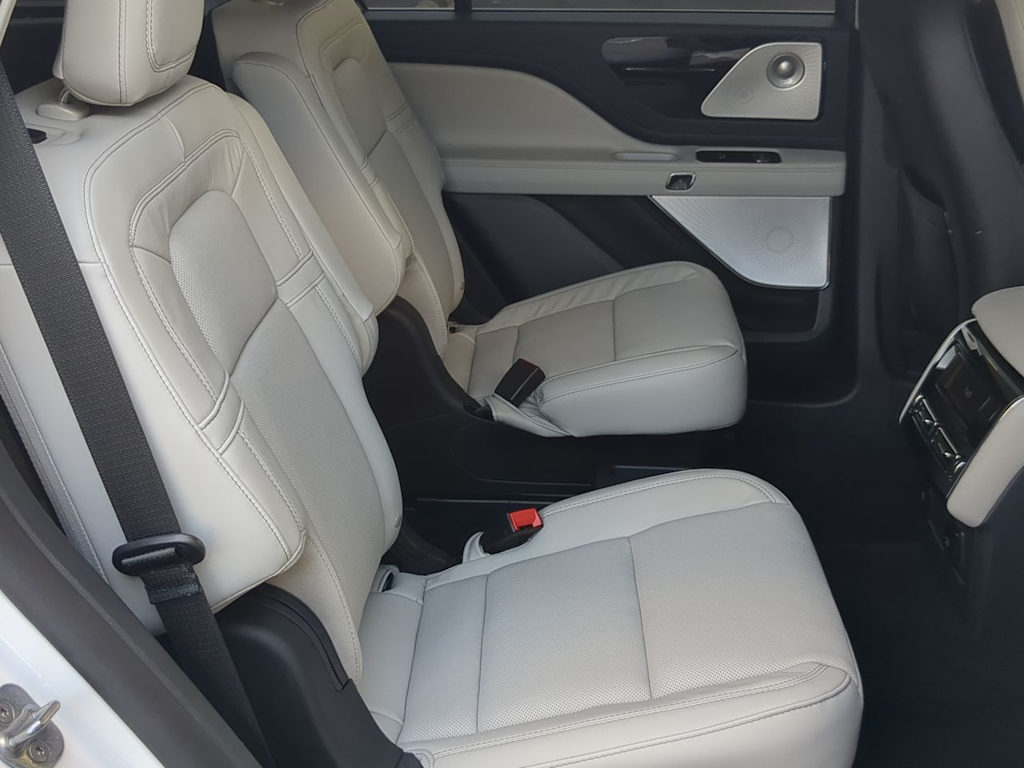 Thumbnail: 2025 Lincoln Aviator - 27