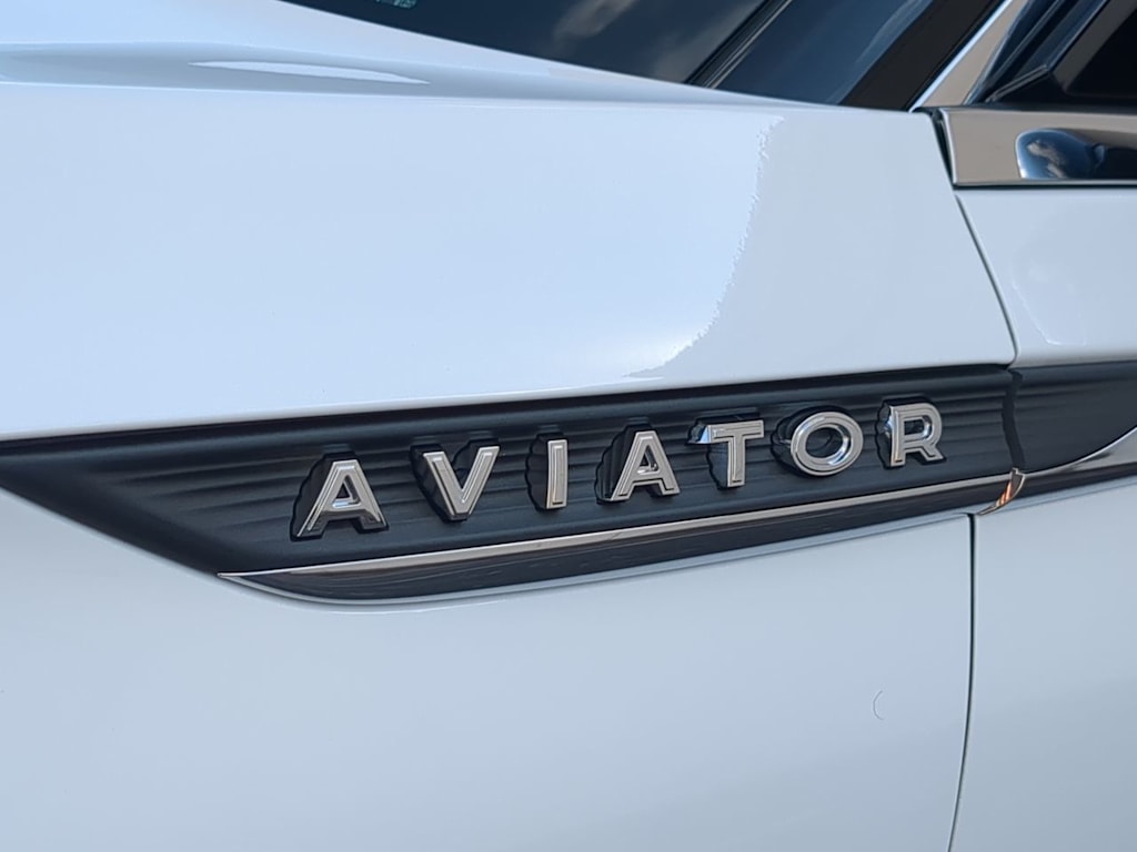 Thumbnail: 2025 Lincoln Aviator - 5