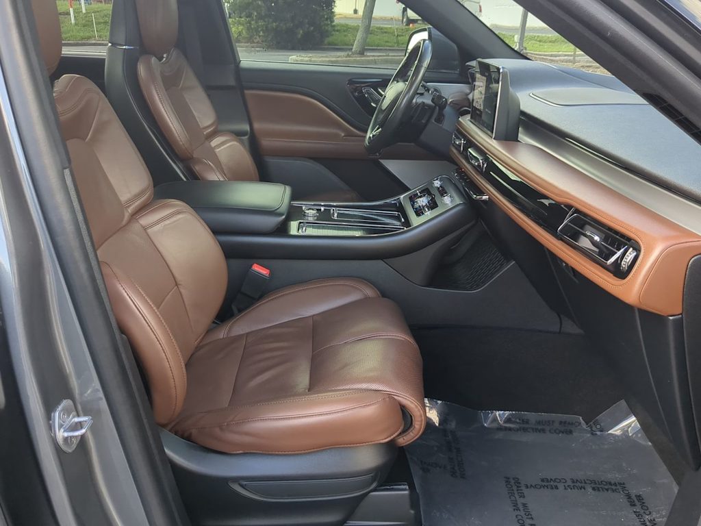 Thumbnail: 2022 Lincoln Aviator - 11