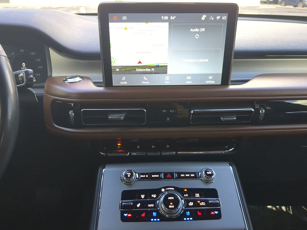 Thumbnail: 2022 Lincoln Aviator - 14