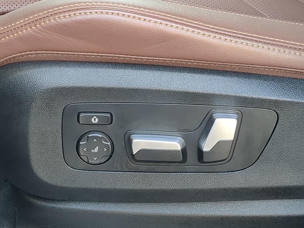 Thumbnail: 2025 BMW X5 - 25