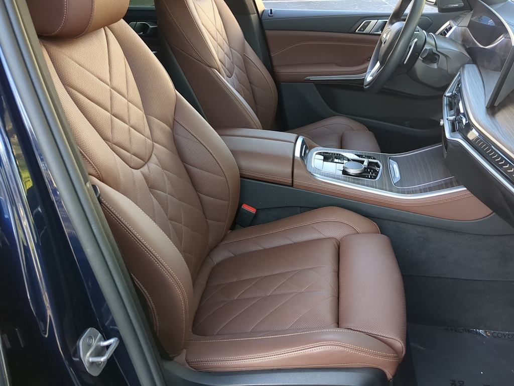 Thumbnail: 2025 BMW X5 - 11