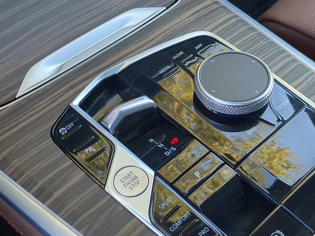 Thumbnail: 2025 BMW X5 - 14