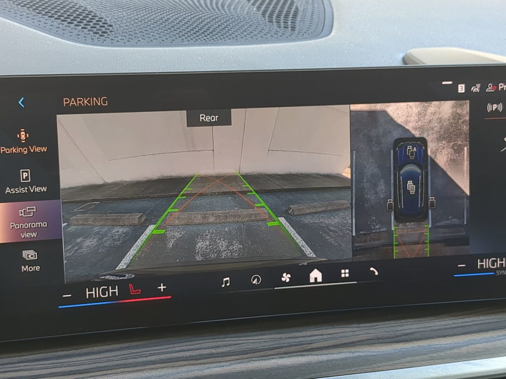 Thumbnail: 2025 BMW X5 - 35