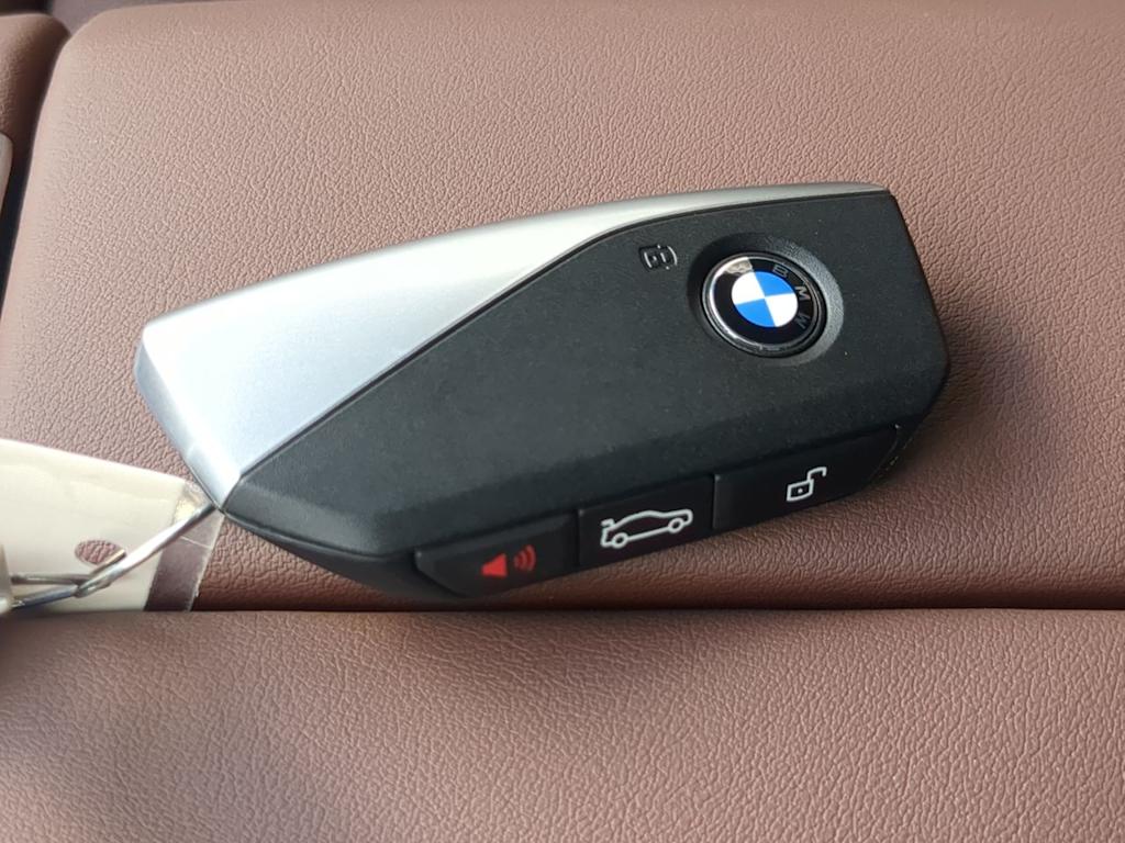 Thumbnail: 2026 BMW X5 - 20