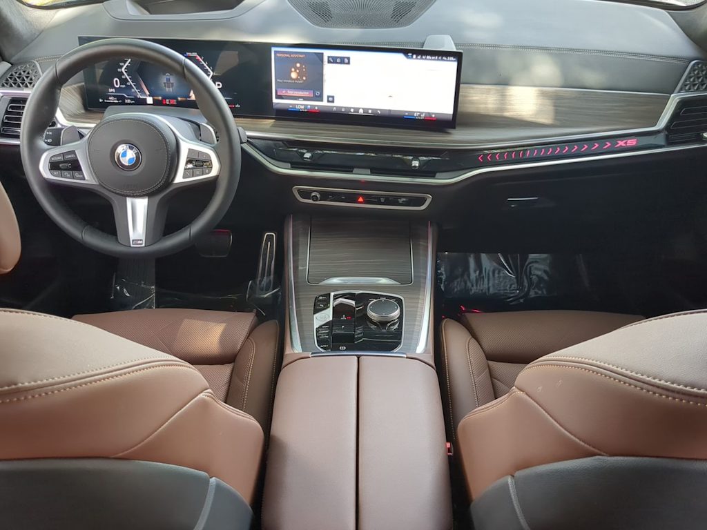 Thumbnail: 2026 BMW X5 - 10