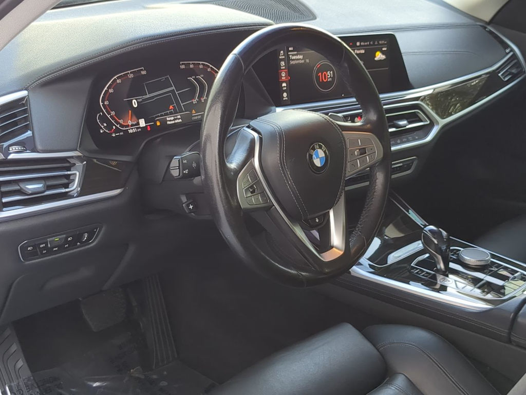 Thumbnail: 2021 BMW X7 - 2