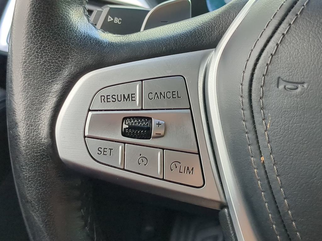 Thumbnail: 2021 BMW X7 - 30