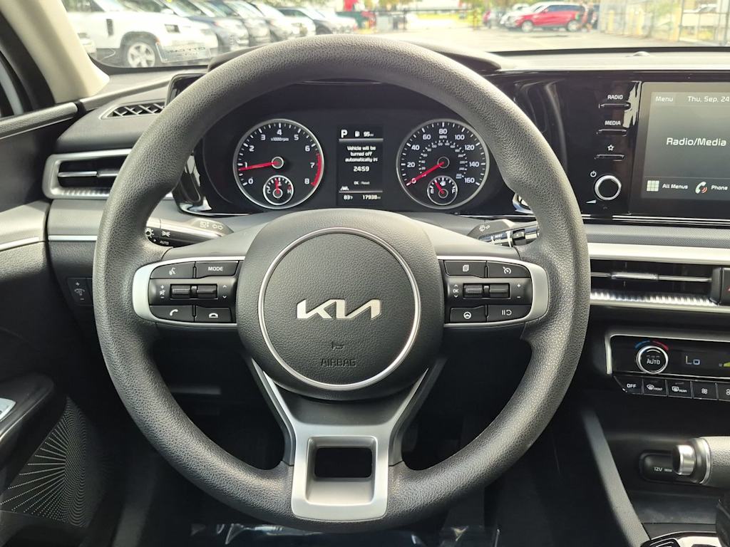 Thumbnail: 2023 Kia K5 - 13