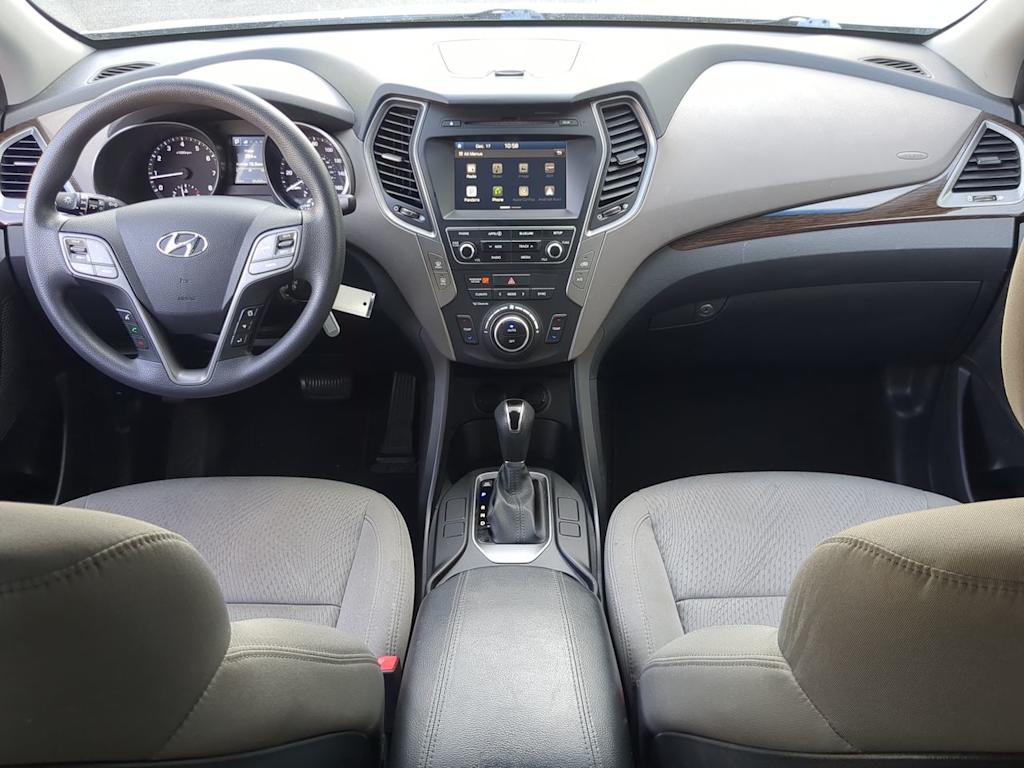 Thumbnail: 2017 Hyundai Santa Fe - 9