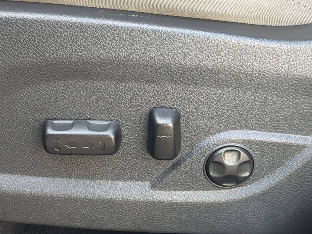 Thumbnail: 2017 Hyundai Santa Fe - 26