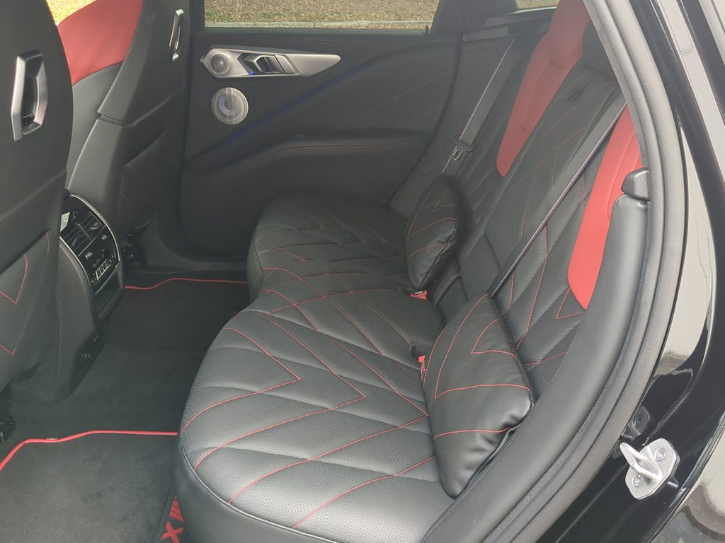 Thumbnail: 2024 BMW XM - 10