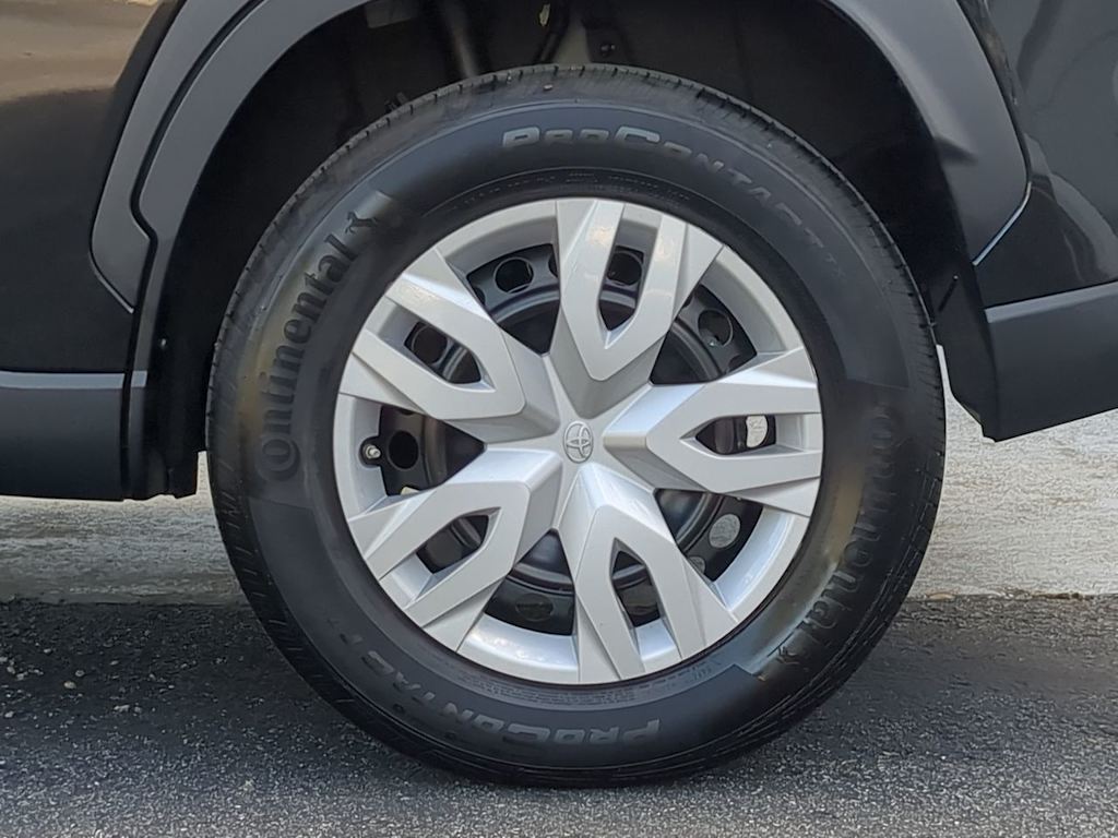 Thumbnail: 2024 Toyota Corolla Cross - 8