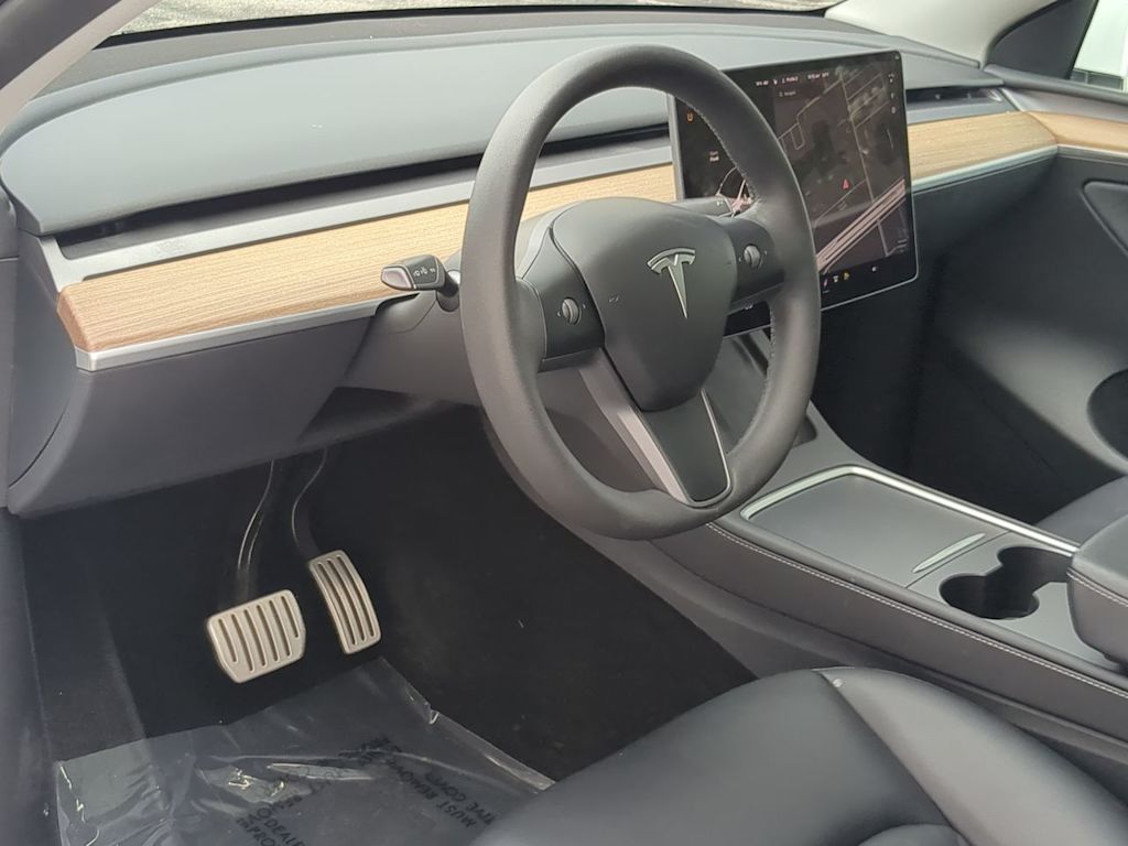 Thumbnail: 2024 Tesla Model Y - 2