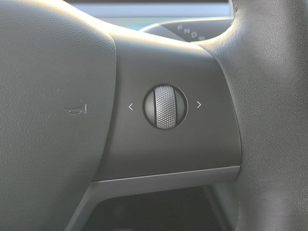 Thumbnail: 2022 Tesla Model Y - 28
