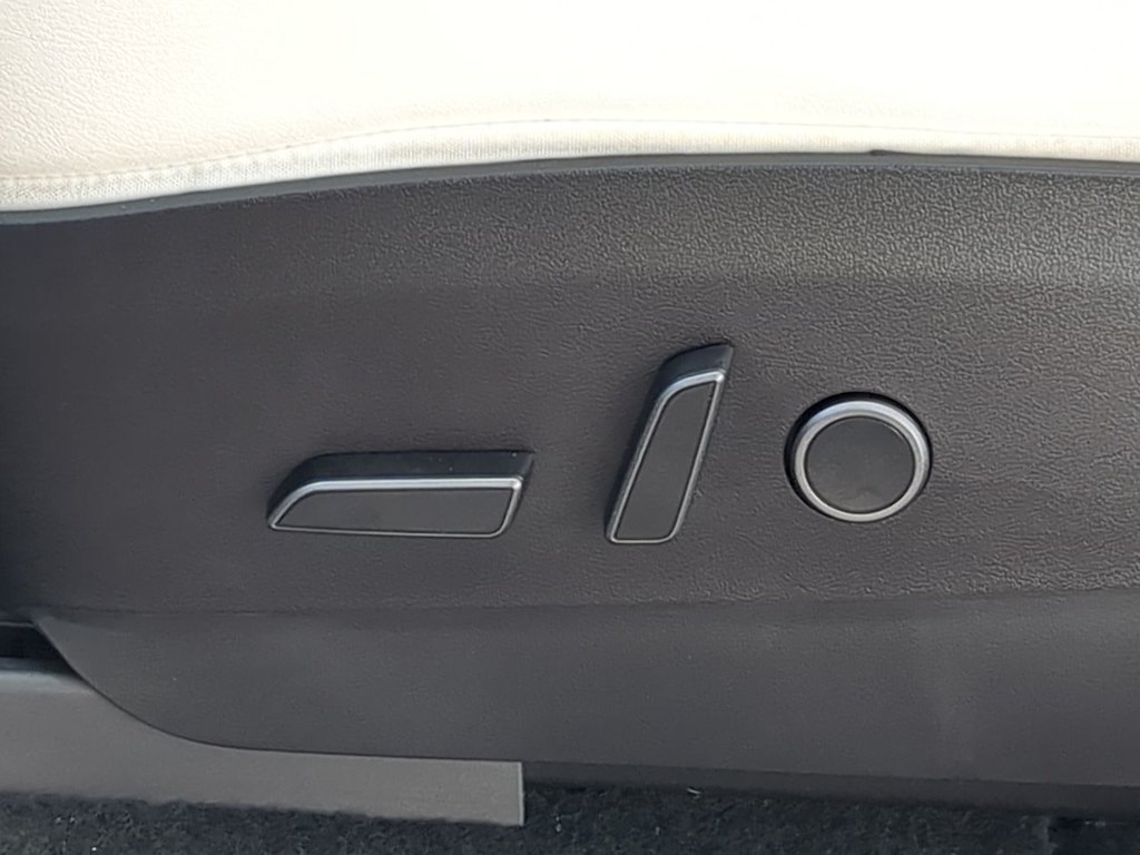 Thumbnail: 2022 Tesla Model Y - 22