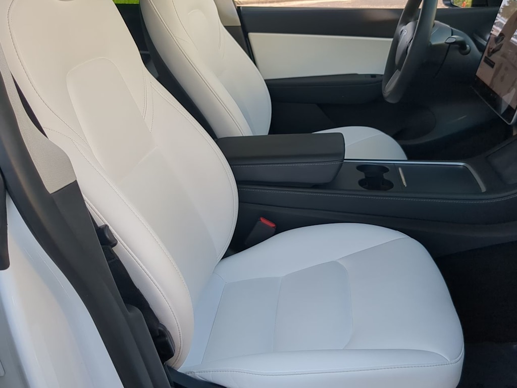Thumbnail: 2022 Tesla Model Y - 11